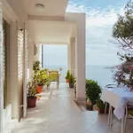 Apartments Ante Petric