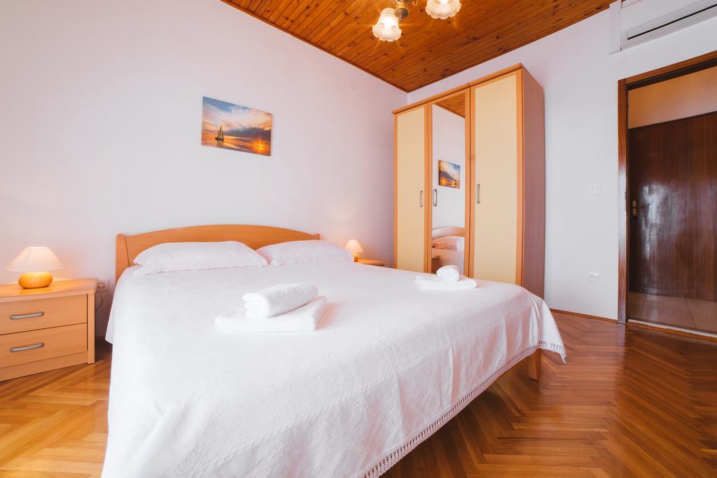 Apartment Ante Petric